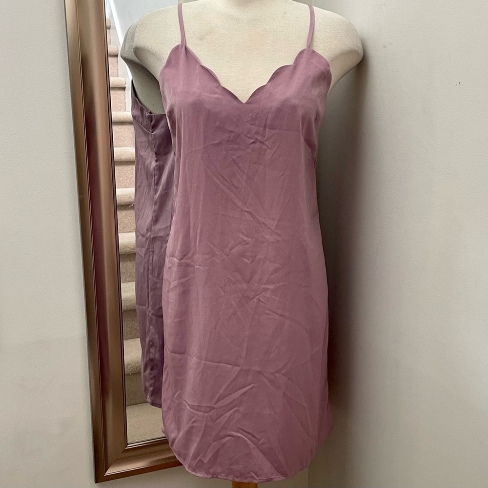 Super soft violet slip dress with scalloped neckline size medium.